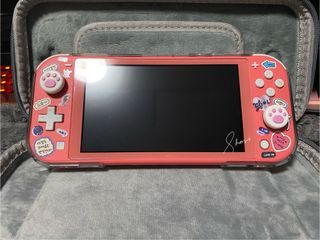 Pink Nintendo Switch Lite