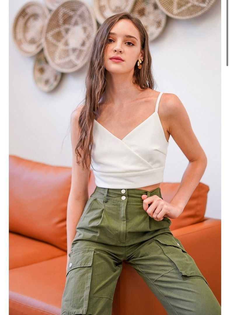 Rae Basic Wrap Cropped Top (Category: Sleeveless) located in Singapore. Submitted by jaylingz (Listing ID 1296858999, Image 1). Description: +$2 for mailing.