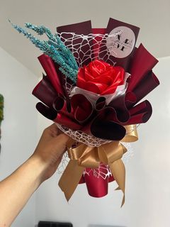 single flower bouquet
