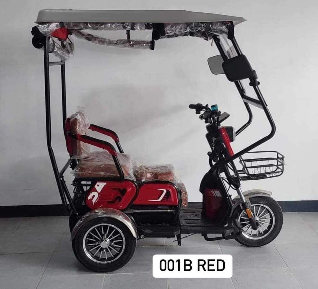 SUPER CODE 001 - 3 WHEELS E-TRIKE WITH ROOF & WINDSHIELD (DISC BRAKE/DRUM BRAKE) (Category: Bicycles) located in Pasig City. Submitted by gemma_00 (Listing ID 1296814688, Image 1). Description: ONHAND ‼️ SUPER CODE 001 - 3 WHEELS E-TRIKE WITH ROOF & WINDSHIELD ‼️DRUM BRAKE▪️28,000 ‼️DISC BRAKE FRONT▪️29,000 🆓FREE TRAPAL🆓 📌Specs ✔️WITH AUTOMATIC WIPER ✔️WITH ROOF & WINDSHIELD ✔️WITH SIDEMIRROR ✔️MAY STORAGE BOX SA LIKOD ✔️3 SEATER WITH CHILD SE