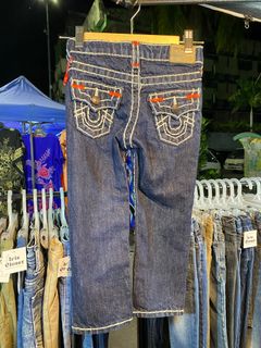 (Category: ) located in . Submitted by aidan_store (Listing ID 1296886688, Image 1). Description: .