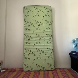 uratex 4 inches single bed foam / mattress