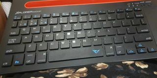 XPLORER dock2 bt. Keyboard for ipad/tablet/phone