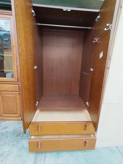 2 door closet cabinet