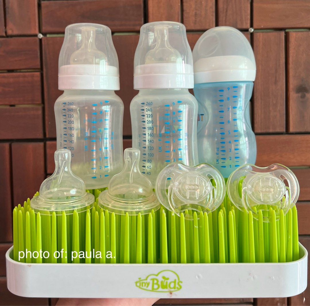 9oz Avent Classic Bottles with Freebies (Category: Breastfeeding & Bottle Feeding) located in Santa Rosa. Submitted by siopausiomaisuman (Listing ID 1297065132, Image 2). Description: FS: 9oz AVENT CLASSIC BOTTLES - P999 ONLY - Very Good, Used Condition (CLEAR MARKINGS) - FREE: 2 Avent Classic Advanced Orthodontic Pacifier & 9oz Avent Natural Bottle - RFS: Breastfed & Prefer Comotomo Bottles Original SRP 9oz Classic Bottles: P1,298 (2pcs) 2 Class