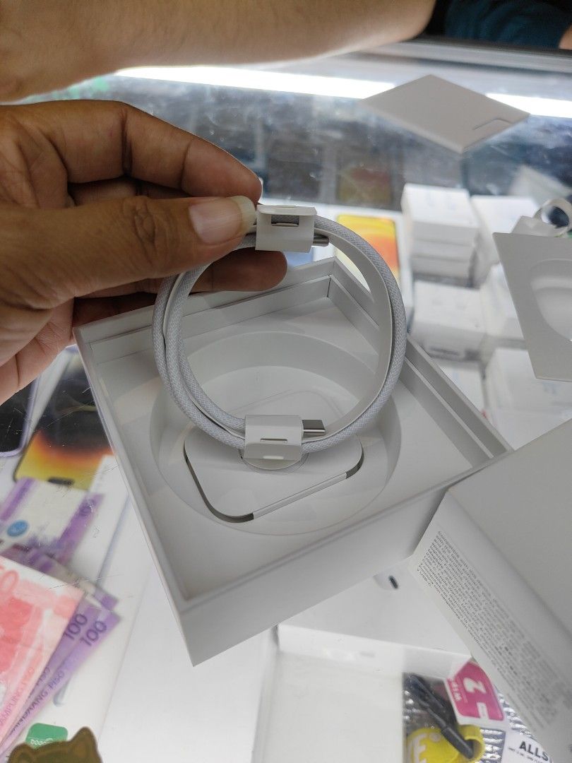 Airpods pro 2 usb c (Category: Earphones) located in San Juan City. Submitted by nerizapagara (Listing ID 1296994722, Image 2). Description: 💯% Brandnew and sealed 💯% all Original package 💯% Authentic / Legit 💯% never been opened 💯% not activated 💯% One Year Official Warranty We do have a Physical store❤️ Accept bulk orders💯 can do door to door delivery and meet ups💯 can do shipping in provinces via LBC💯 can do same day delivery 💪 Accep