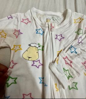 (Category: ) located in . Submitted by kittybunny001 (Listing ID 1297052323, Image 1). Description: .