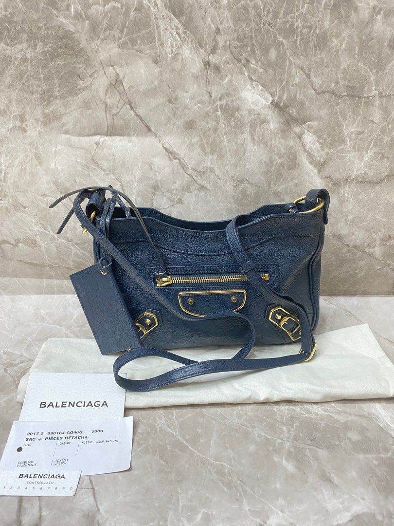 Balenciaga hip edge blue nuit ghw 2017 Size 25x15x6cm Ps 97cm Dustbag card cermin booklet 17.5 Barang Mewah Tas Dompet di Carousell