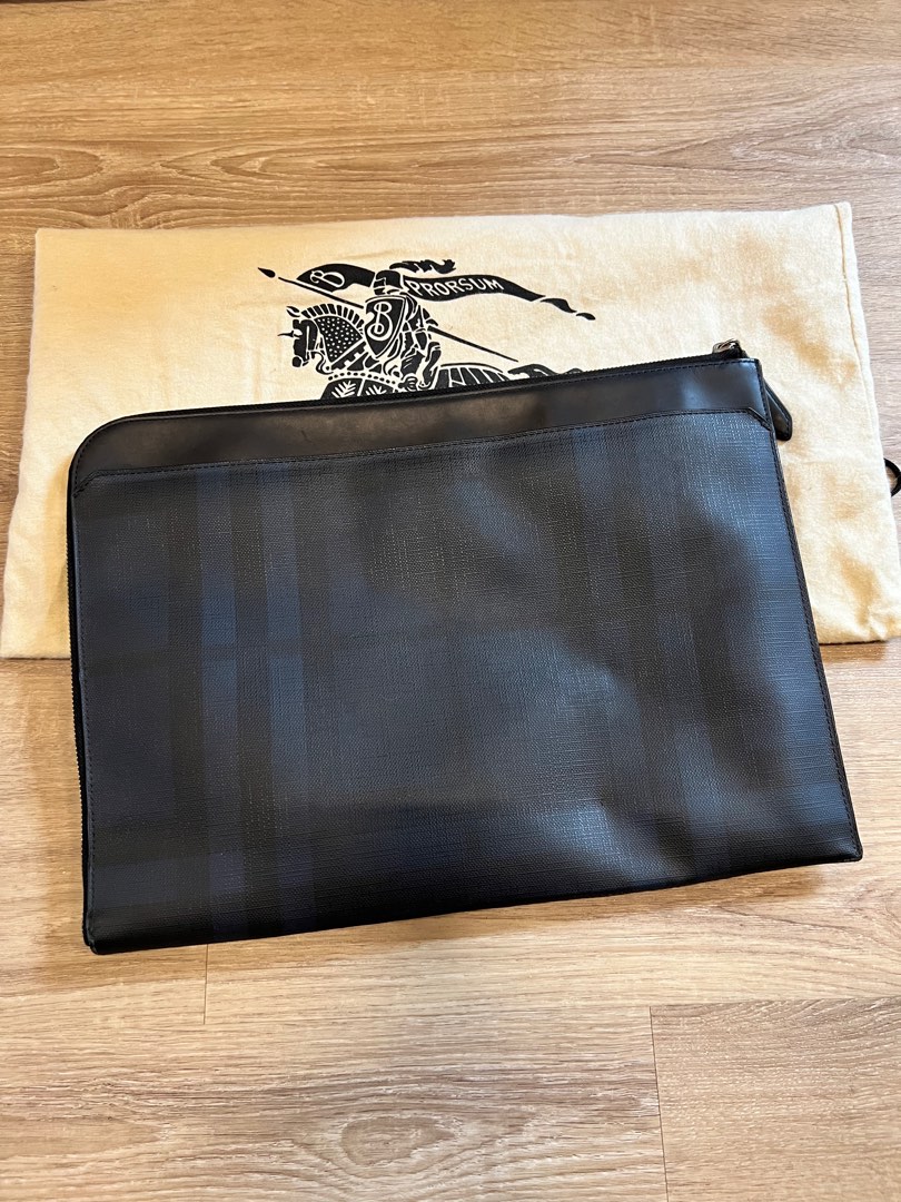 Burberry Men Clutch Men s Fashion Bags Belt bags Clutches and Pouches on Carousell