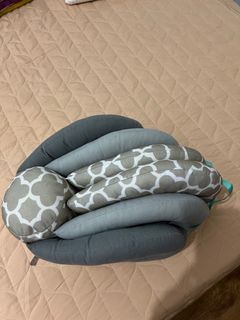 Butterfly Adjustable Nursing Pillow
