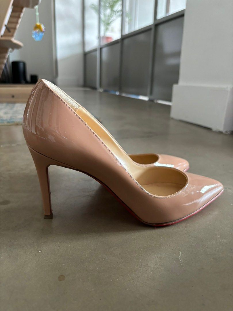 Louboutin women's pumps store