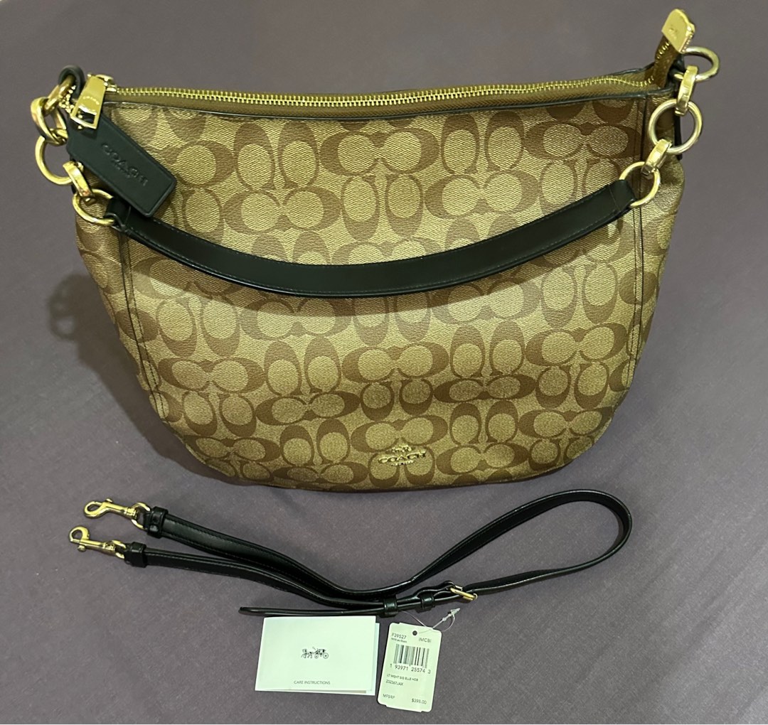 COACH ELLE HOBO SIGNATURE CANVASS Luxury Bags Wallets on Carousell