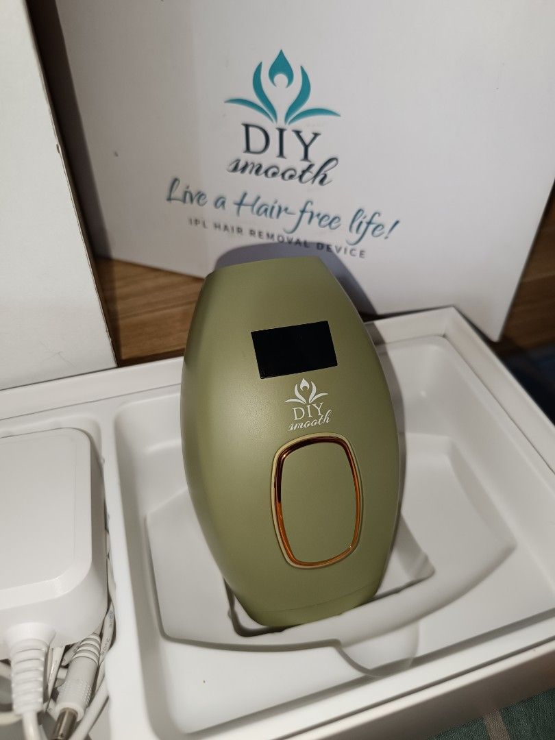 DIY Smooth IPL hair removal device (Category: Hair Removal) located in Manila. Submitted by nylemor20 (Listing ID 1296907653, Image 2). Description: Original price: 4,700 Inclusion: 1 DIY Smooth IPL hair removal device 1 Plug (not a charger) direct na pina-plug in to use Comes with its original box Message if interested.
