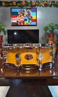 DW Solid Maple Snare drum.drumset