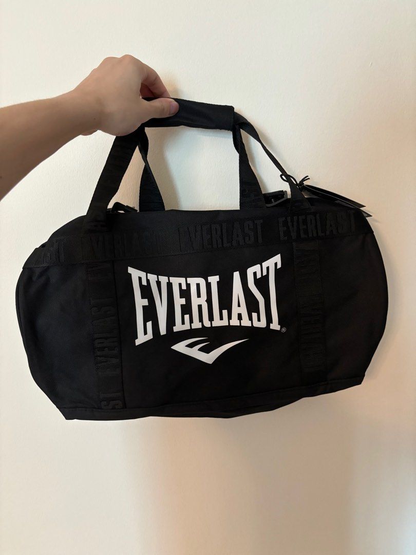 Everlast duffel bag