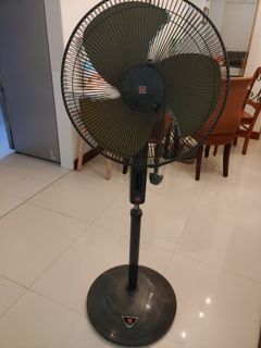 (Category: ) located in . Submitted by rayan2008 (Listing ID 1296977702, Image 1). Description: .