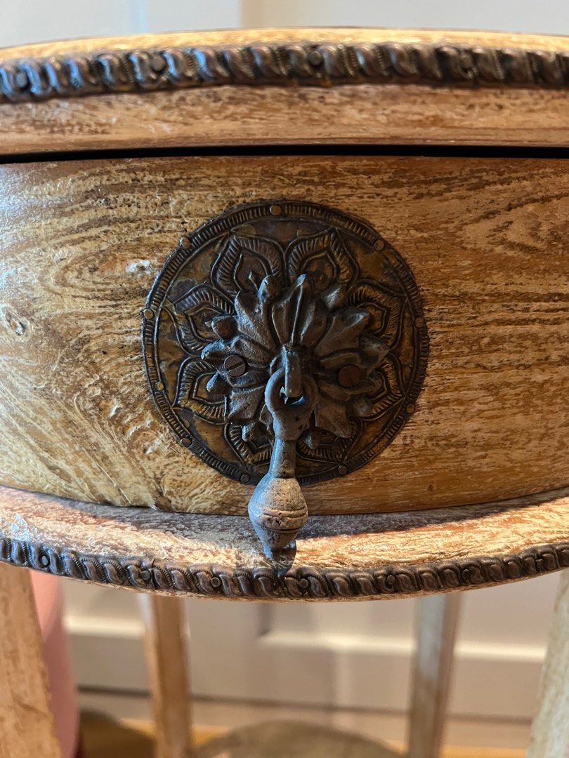 Foyer side table (Category: Other Home Furniture) located in Singapore. Submitted by littlemissdeedaadee (Listing ID 1296905813, Image 2). Description: Modern farmhouse foyer side table. Beautiful piece from Taylor B designs. One of a kind. Width upper:45cm, bottom: 40cm Height: 78cm Please arrange self delivery.