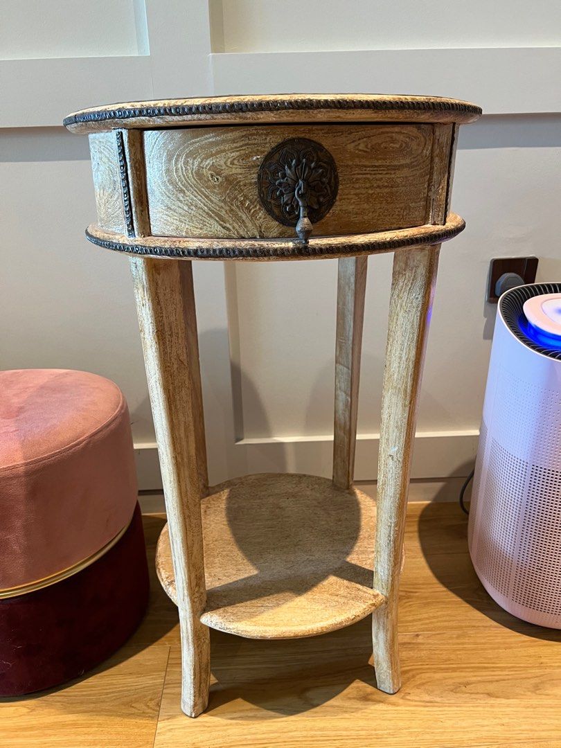 Foyer side table (Category: Other Home Furniture) located in Singapore. Submitted by littlemissdeedaadee (Listing ID 1296905813, Image 1). Description: Modern farmhouse foyer side table. Beautiful piece from Taylor B designs. One of a kind. Width upper:45cm, bottom: 40cm Height: 78cm Please arrange self delivery.