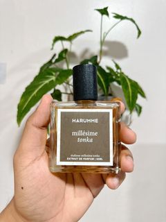 (Category: ) located in . Submitted by bloomthisfragrances (Listing ID 1296919437, Image 1). Description: .