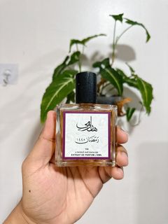 (Category: ) located in . Submitted by bloomthisfragrances (Listing ID 1296920837, Image 1). Description: .