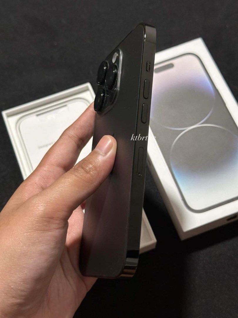 Iphone 14 Pro 128gb (Category: iPhone 14 Series) located in Cavite. Submitted by katbritani92264 (Listing ID 1296993227, Image 2). Description: Months old iPhone 14 Pro 128 GB Factory Unlocked NTC Spaceblack •Months old only, good as new •Warranty until September 25, 2024 •100% battery health •Smooth, no dents, no issues Complete original package (box same imei, cord, manuals) Free tempered glass Free case 46990 Price slightly negotiable.