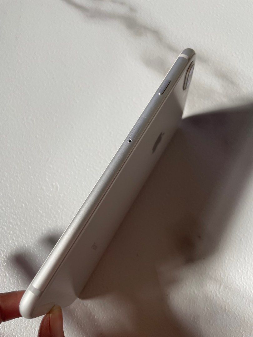 Iphone 8 Plus 64gb Silver (Category: iPhone 8 Series) located in San Juan City. Submitted by tanexsulla42 (Listing ID 1297003086, Image 3). Description: We accept trade in Credit card / Home Credit Shipping Meet ups / Delivery Fb page: Ashley & Lyn.