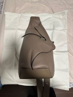 （分類：）位於 。 由 yiu99. 提交（商品編號 1296997432，圖片 1）。簡介： 。