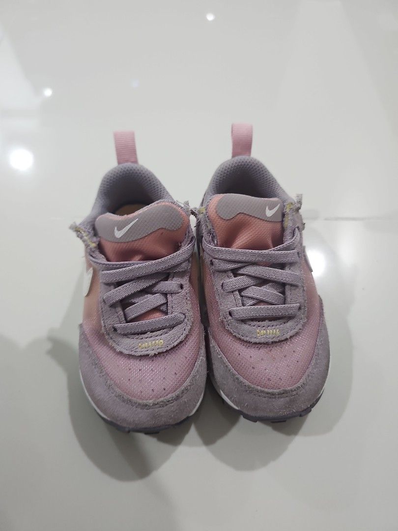 Nike Baby Shows Size US 6C