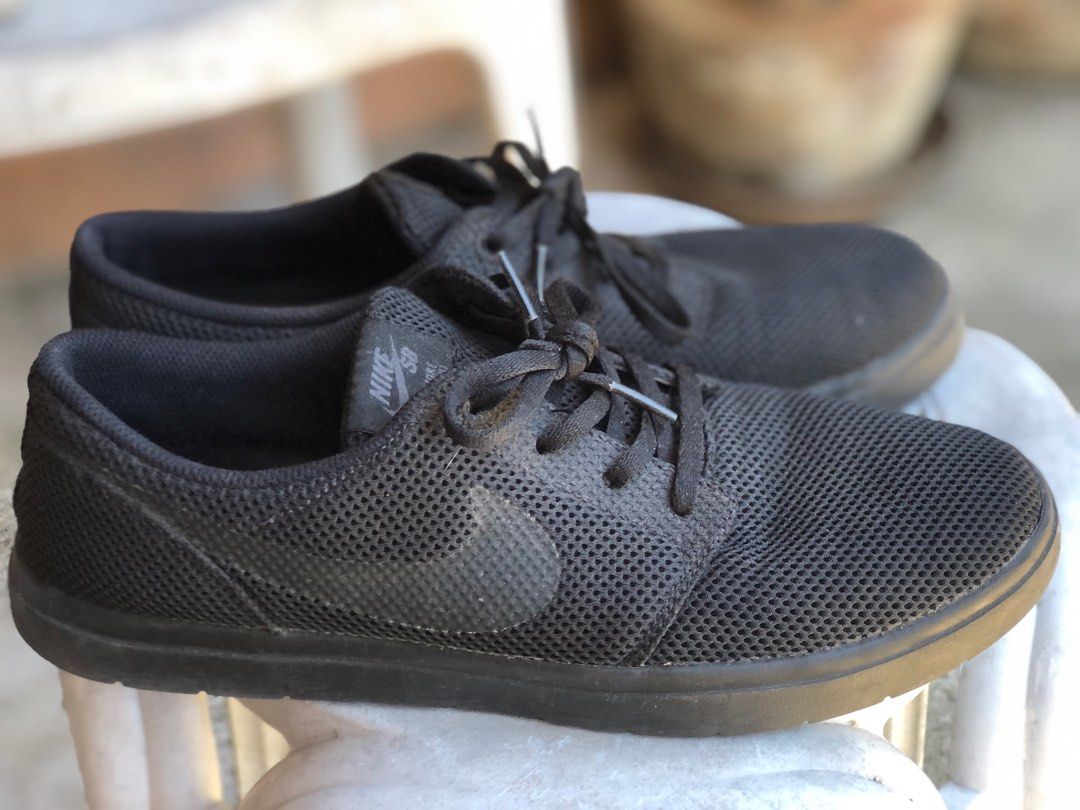 Nike sb portmore ultralight black top