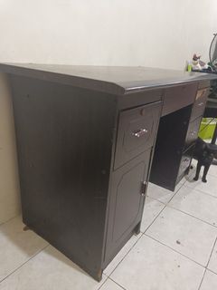 Office Table with 6 drawers
