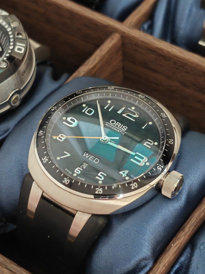 ORIS Motor Sport TT3 Carousell