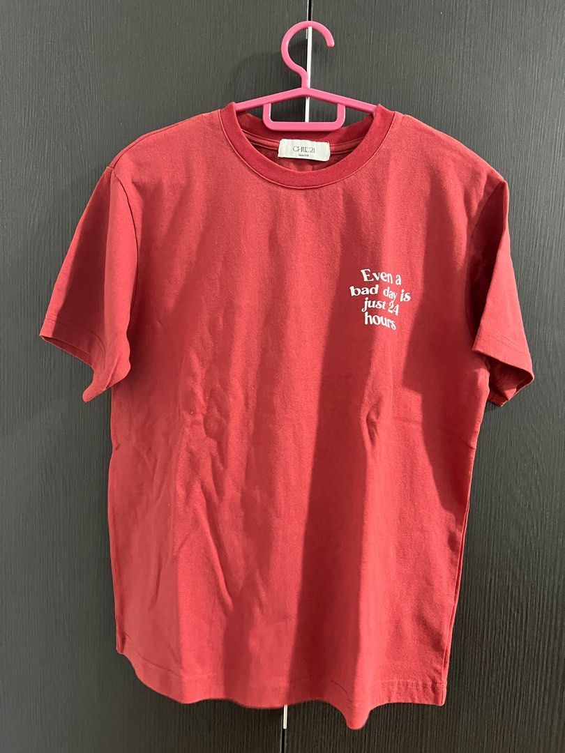 Basic statement t shirt (Category: Shirts) located in Kuala Lumpur. Submitted by 13_prelov3d (Listing ID 1297043171, Image 1). Description: Features : unisex red t shirt, size fits up to m, cotton material. Brand new unworn. Washed once. .