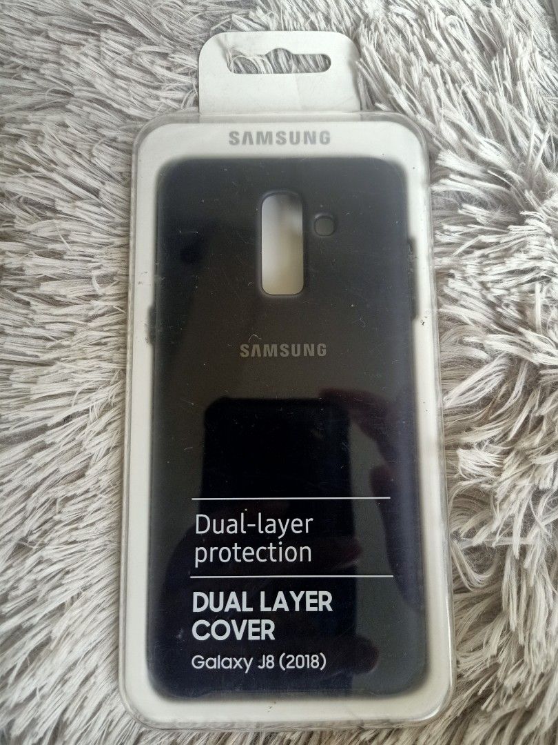 Samsung J8 2018 Original Case (Category: Cases & Sleeves) located in Pasig City. Submitted by teppei09 (Listing ID 1296933931, Image 1). Description: Original Samsung Case -Dual Layer Protection -Gentle color tone and soft-touch finish.