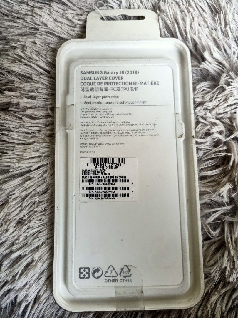 Samsung J8 2018 Original Case (Category: Cases & Sleeves) located in Pasig City. Submitted by teppei09 (Listing ID 1296933931, Image 2). Description: Original Samsung Case -Dual Layer Protection -Gentle color tone and soft-touch finish.