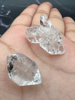 （分類：）位於 。 由 pyxiscrystal 提交（商品編號 1297039691，圖片 1）。簡介： 。