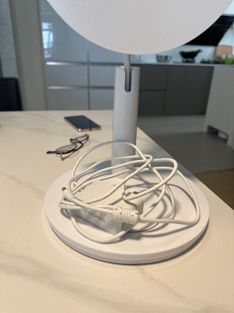 Study lamp (Category: Lighting) located in Singapore. Submitted by d111111 (Listing ID 1296963665, Image 2). Description: EYESPRO brand professional study lamp, fully protect the kid’s eyes..