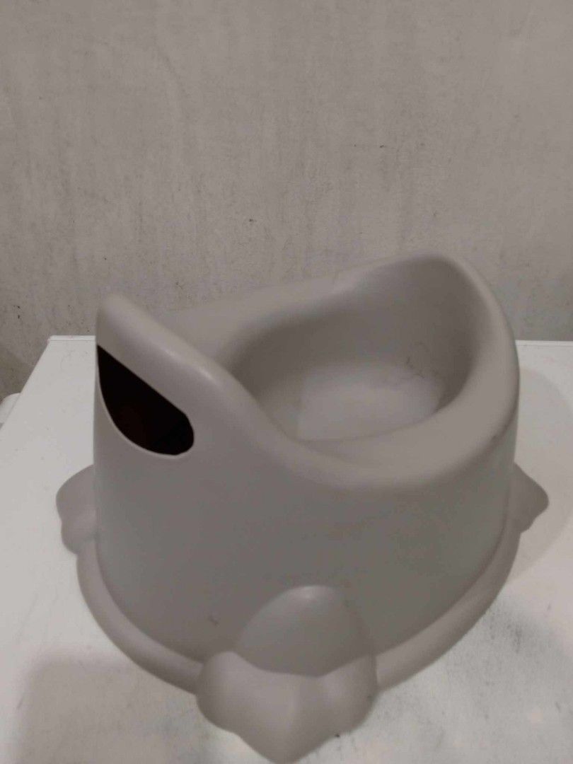 Toilet training (Category: Toilet Training) located in Quezon City. Submitted by angeleskang (Listing ID 1297049031, Image 2). Description: gcash or maya payment.
