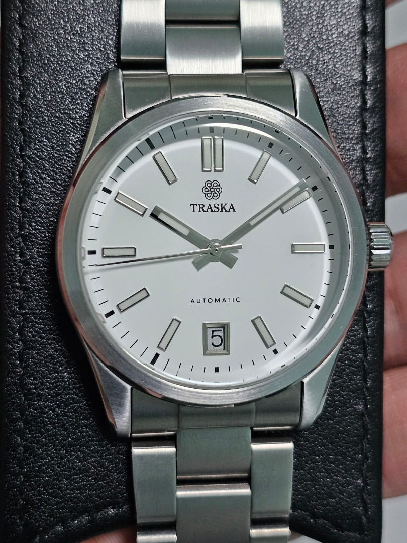 Traska Commuter 36 Glacier White Gen 1 Watch, Men's Fashion ...