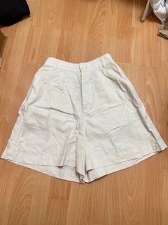 Uniqlo linen shorts