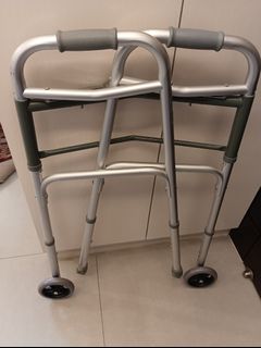 （分類：）位於 。 由 gray96610274 提交（商品編號 1296911436，圖片 1）。簡介： 。