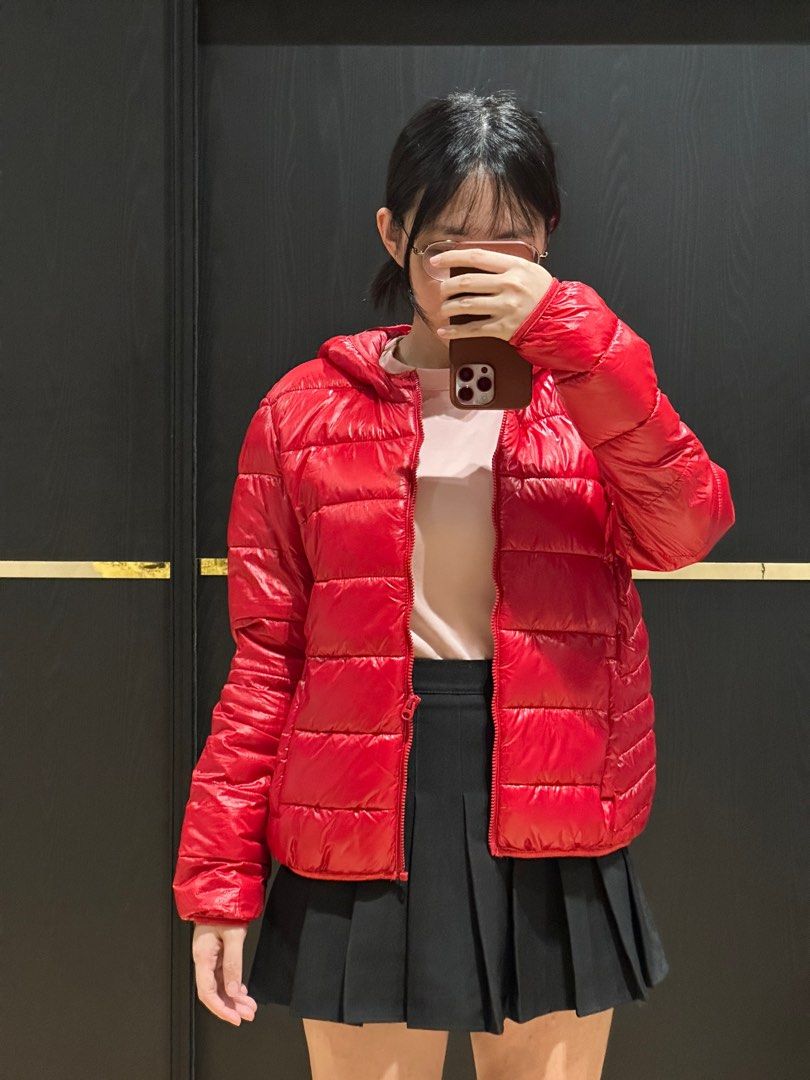 Winter Jacket (Category: Coats, Jackets and Outerwear) located in Kuala Lumpur. Submitted by lychee3611 (Listing ID 1296920130, Image 1). Description: Like new! Cause mum doesn’t like this Red color 🤣 helping her to clear off her wardrobe. Terranova, XL size, can fit up to 70kg Model reference: Height: 164cm Weight: 54kg.