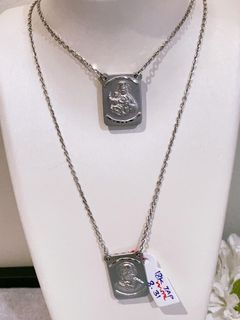 18K Japan whiteGold scapular necklace