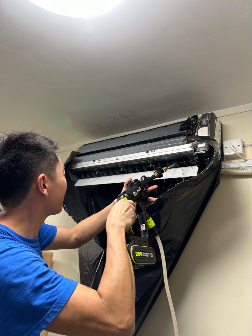 Air Conditioner Cleaning   Professional Team62859923457409111