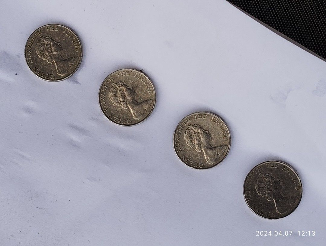 英女皇頭像面值香港五元圓形硬幣（售價是每枚硬幣計算）, 興趣及遊戲, 收藏品及紀念品, 錢幣- Carousell