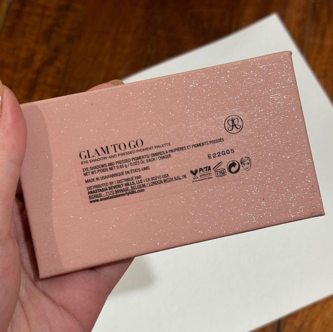Anastasia Glam To Go Mini Palette (Category: Makeup) located in Quezon City. Submitted by jamillechua (Listing ID 1297219367, Image 3). Description: *SWATCHED ONLY.