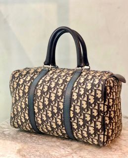 (Kategori: ) berada di . Dikirim oleh lusianacalysta (ID iklan 1297133133, Gambar 1). Deskripsi: .