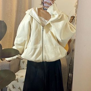 (Category: ) located in . Submitted by everfairydoll (Listing ID 1297227512, Image 1). Description: .