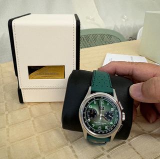 （分類：）位於 。 由 cwynwardrobe 提交（商品編號 1297185187，圖片 1）。簡介： 。