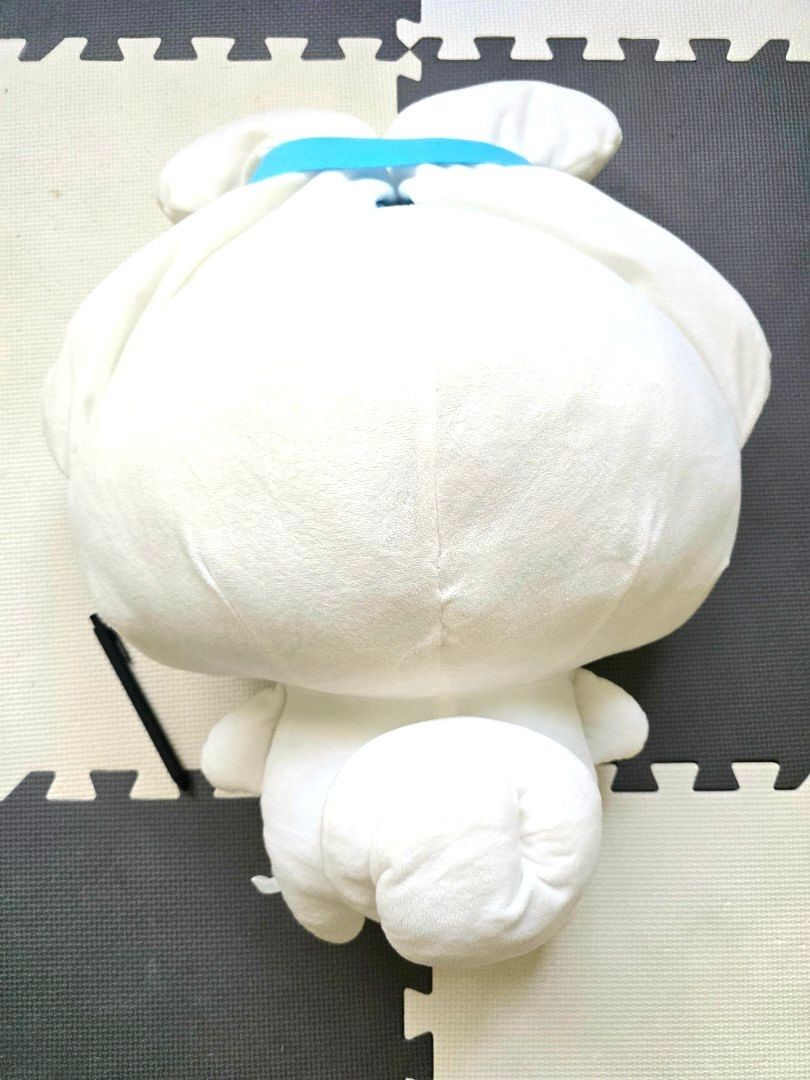 Cinnamaroll BIG sanrio original (Category: Plushies & Soft Toys) located in Paranaque City. Submitted by skyelinemanila (Listing ID 1295431228, Image 3). Description: Cinnamaroll big stuff toy sanrio original bought in Japan! like new!! for lalamove only or pick up at home. very big! pen for size comparison sf shouldered by buyer.
