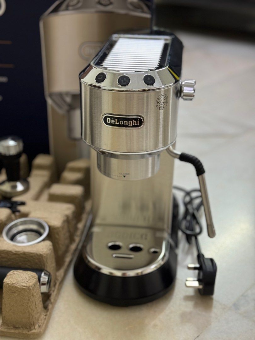 DeLonghi Dedica Arte Manual Espresso Coffee Machine (EC885.M), TV